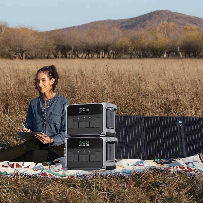 2160Wh Portable Solar Generator Untuk Rumah Dengan Inverter Bidirectional Dan Lampu Terpasang